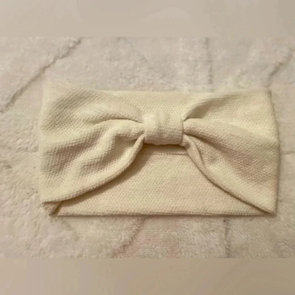 Time and tru white winter headband